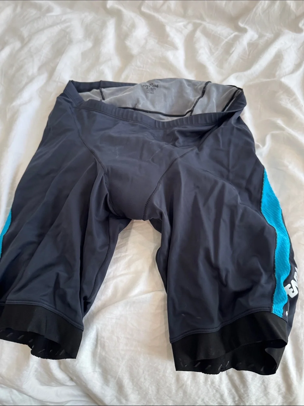 Pearl Izumi Men's Black with Teal Panel Padded Cycling Shorts
